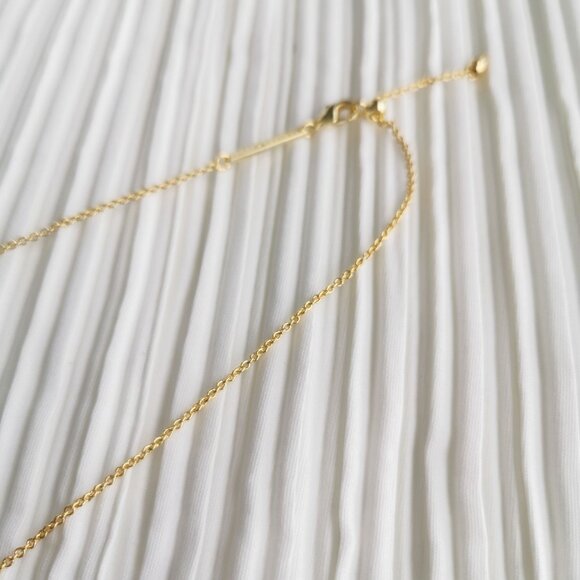 Kendra Scott Lips Hot Pink Mother-of-Pearl Gold Necklace - Picture 4 of 4